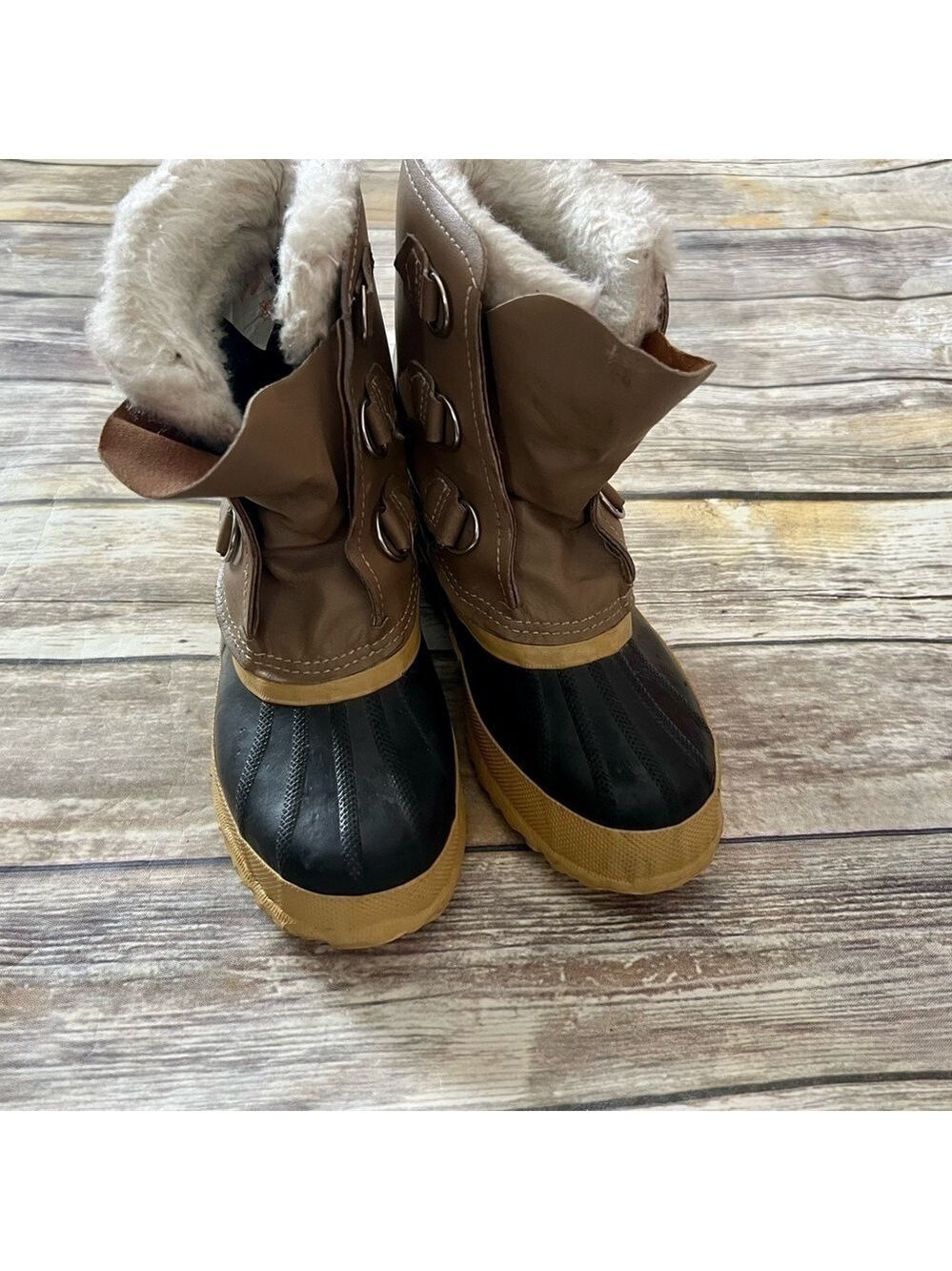 🍋SWEET SWEET VINTAGE SOREL BOOTS